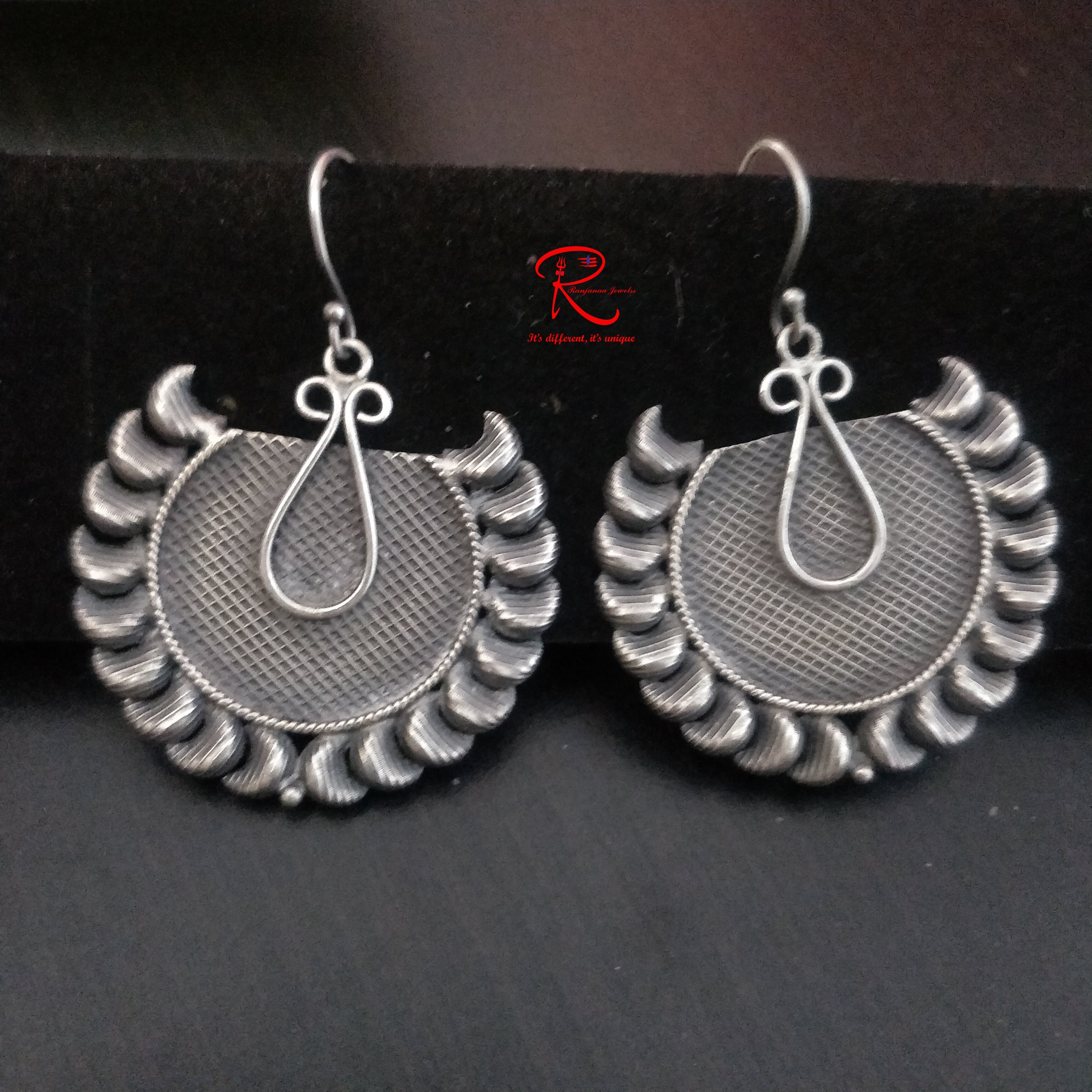 earrings 75
