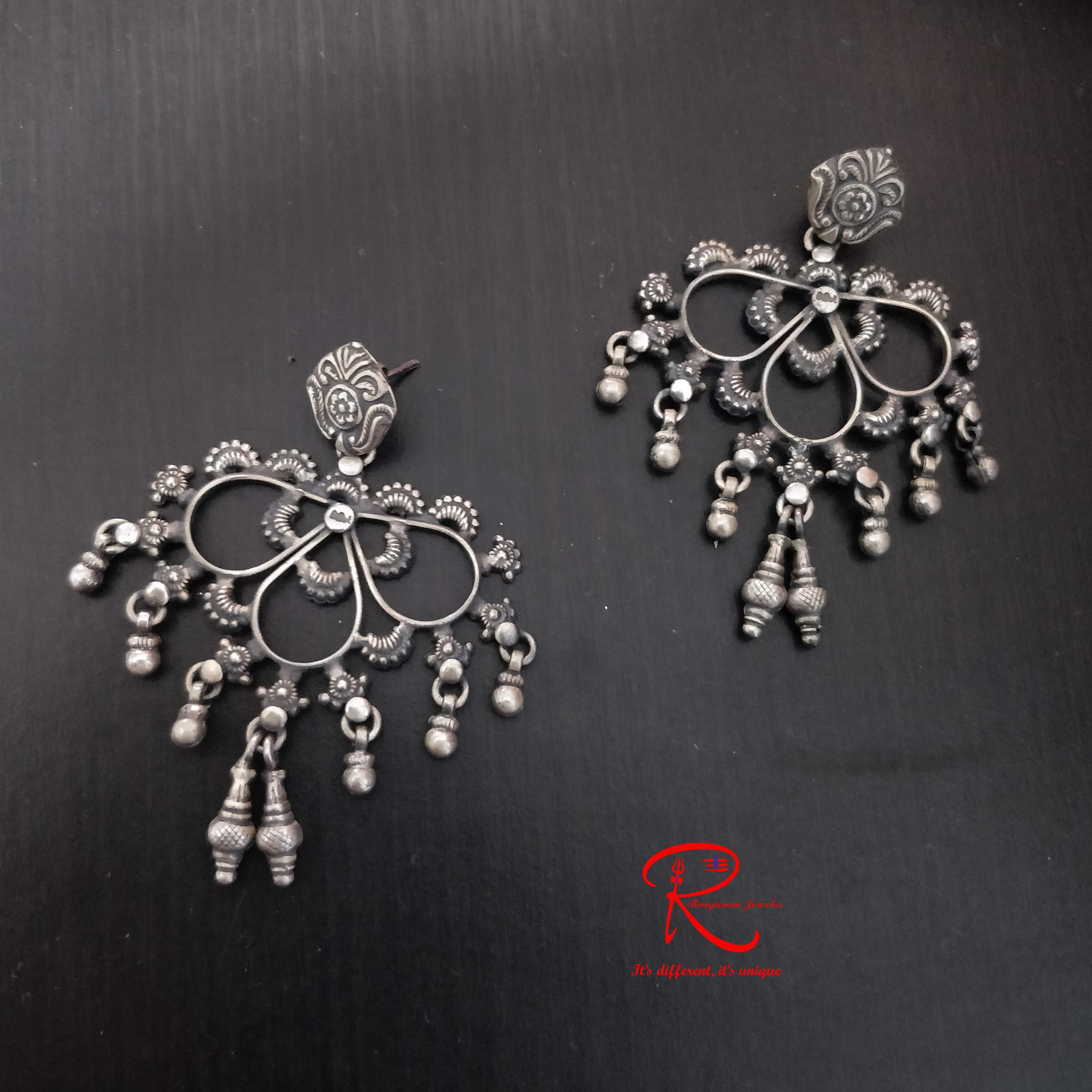 earrings 108