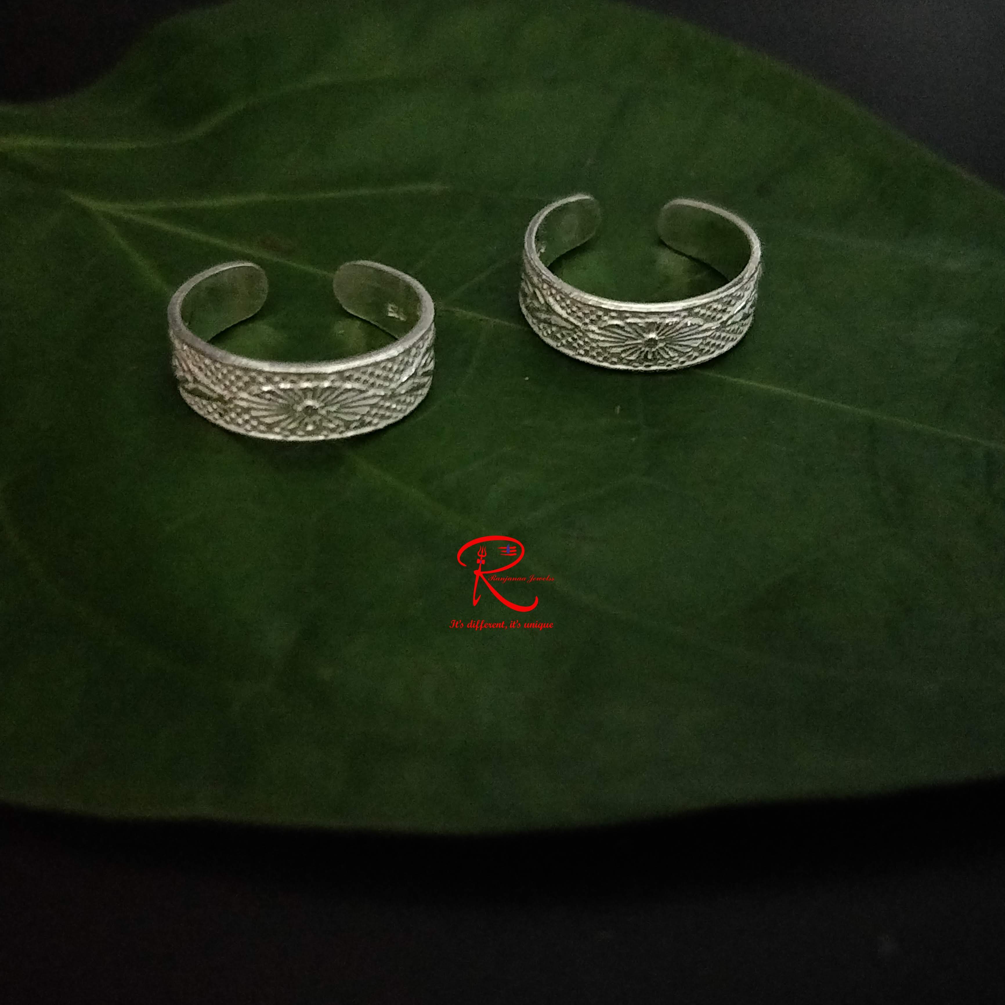 Toe ring 66