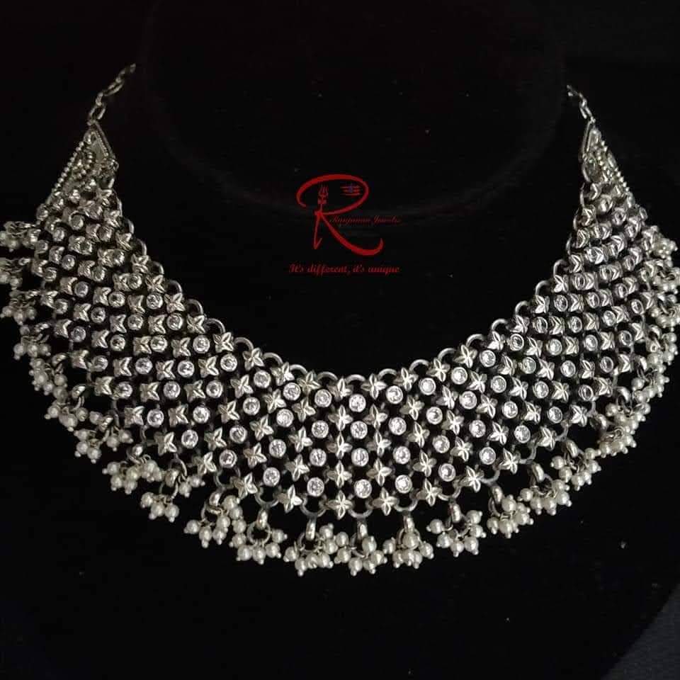 Choker 12
