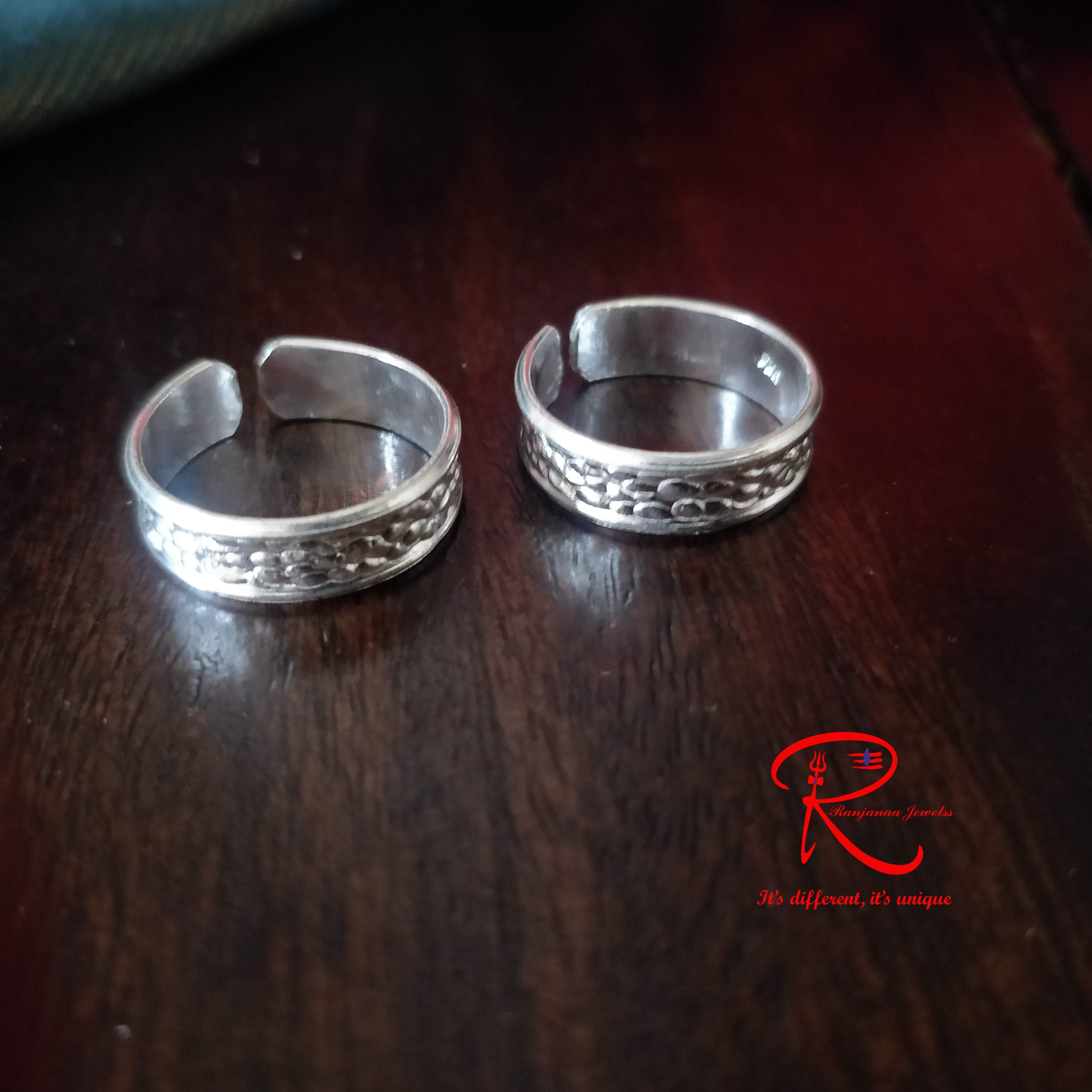 Toe ring 11