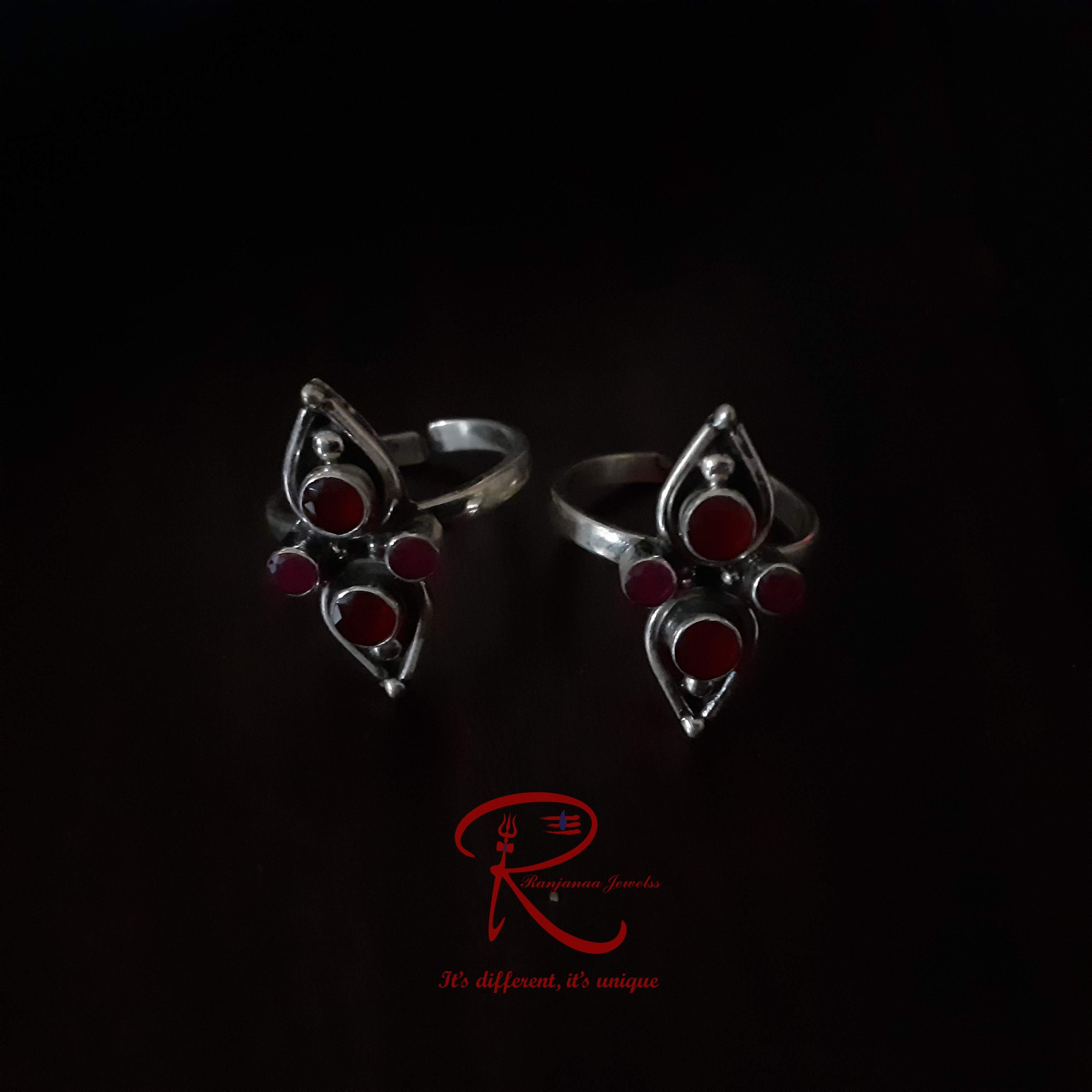 Toe ring 19