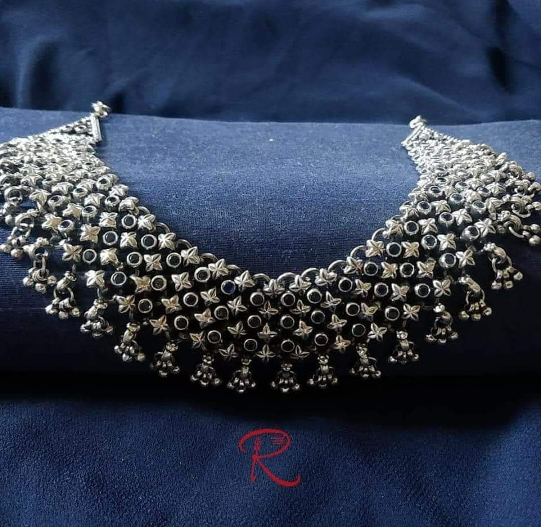 Choker 5