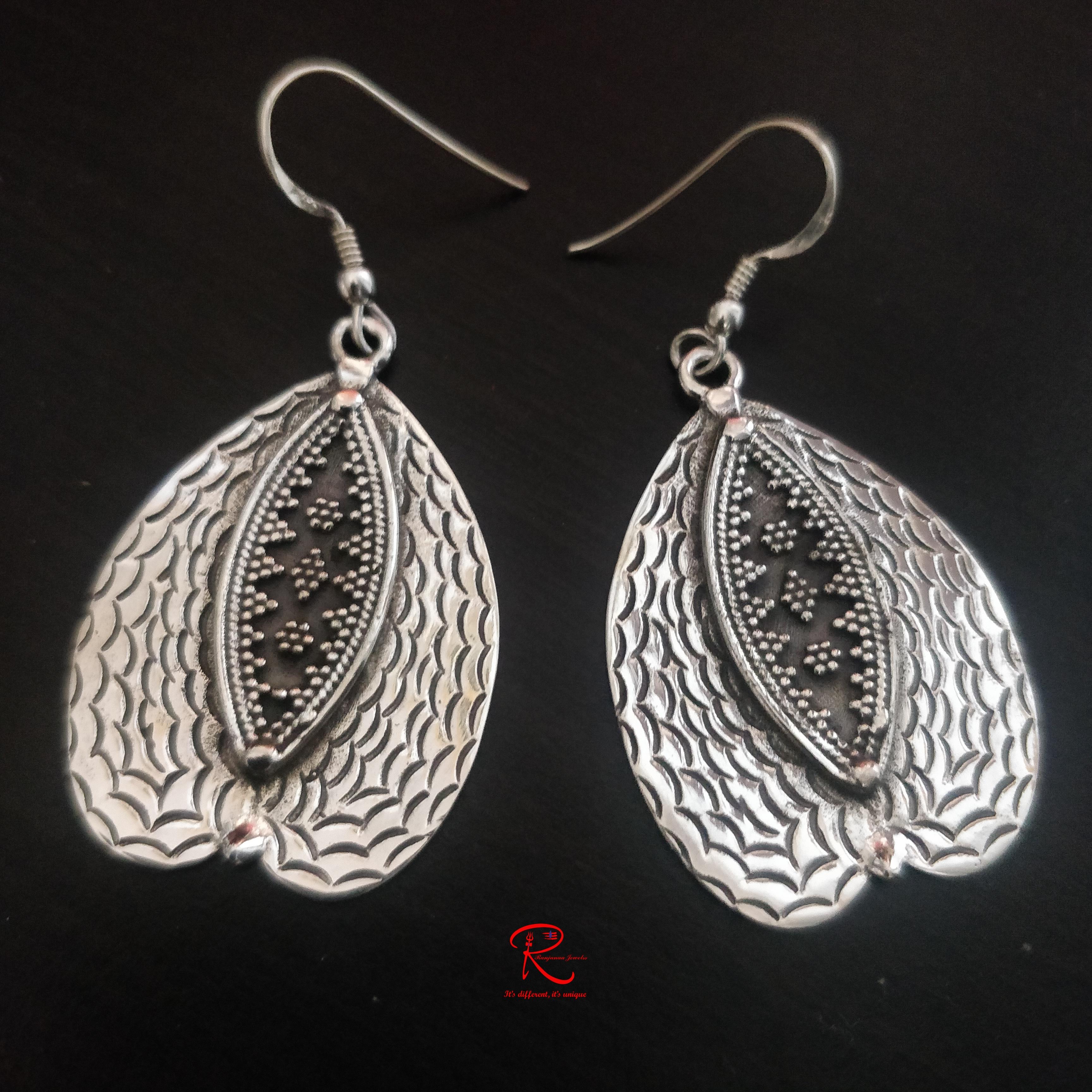 earrings 104