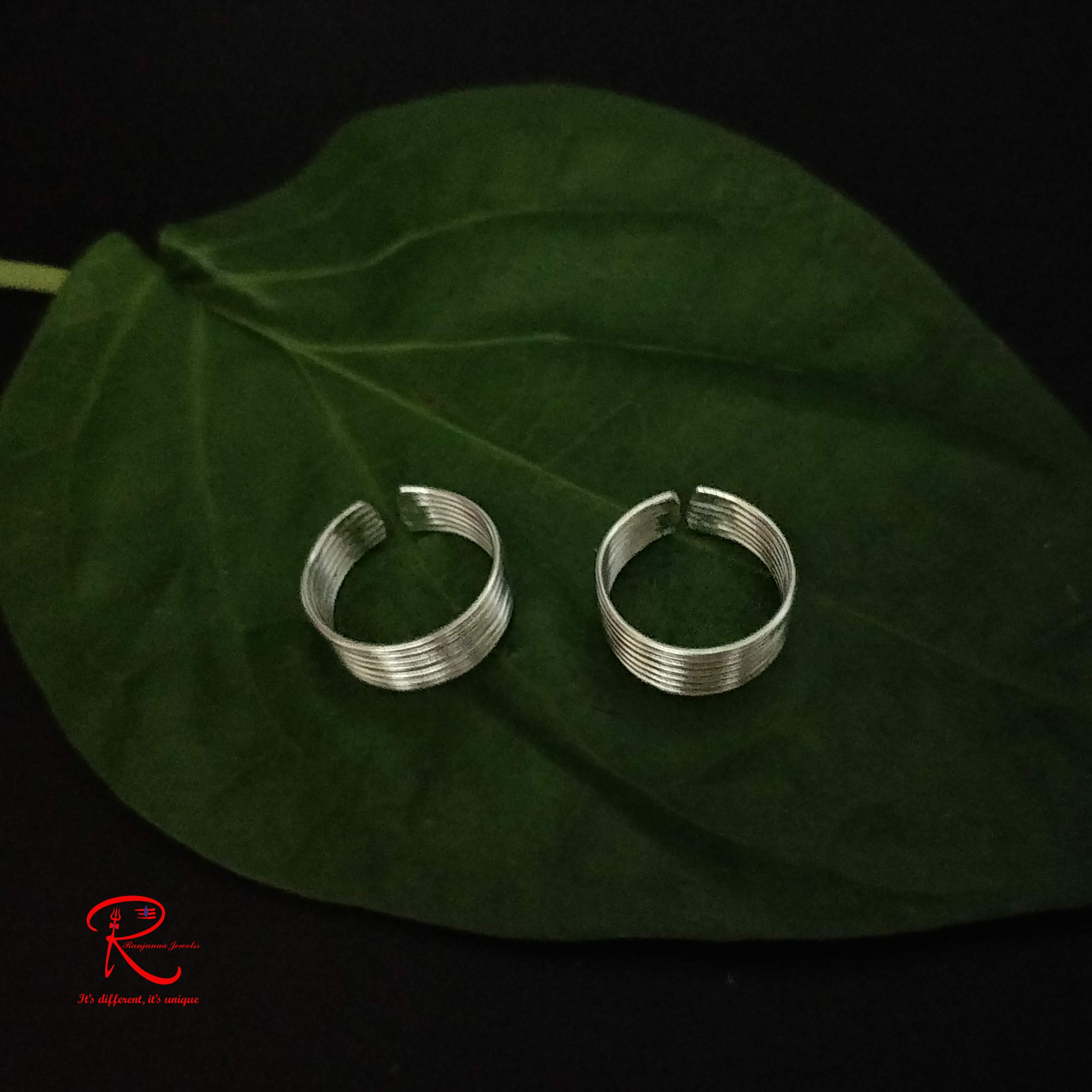 Toe ring 64