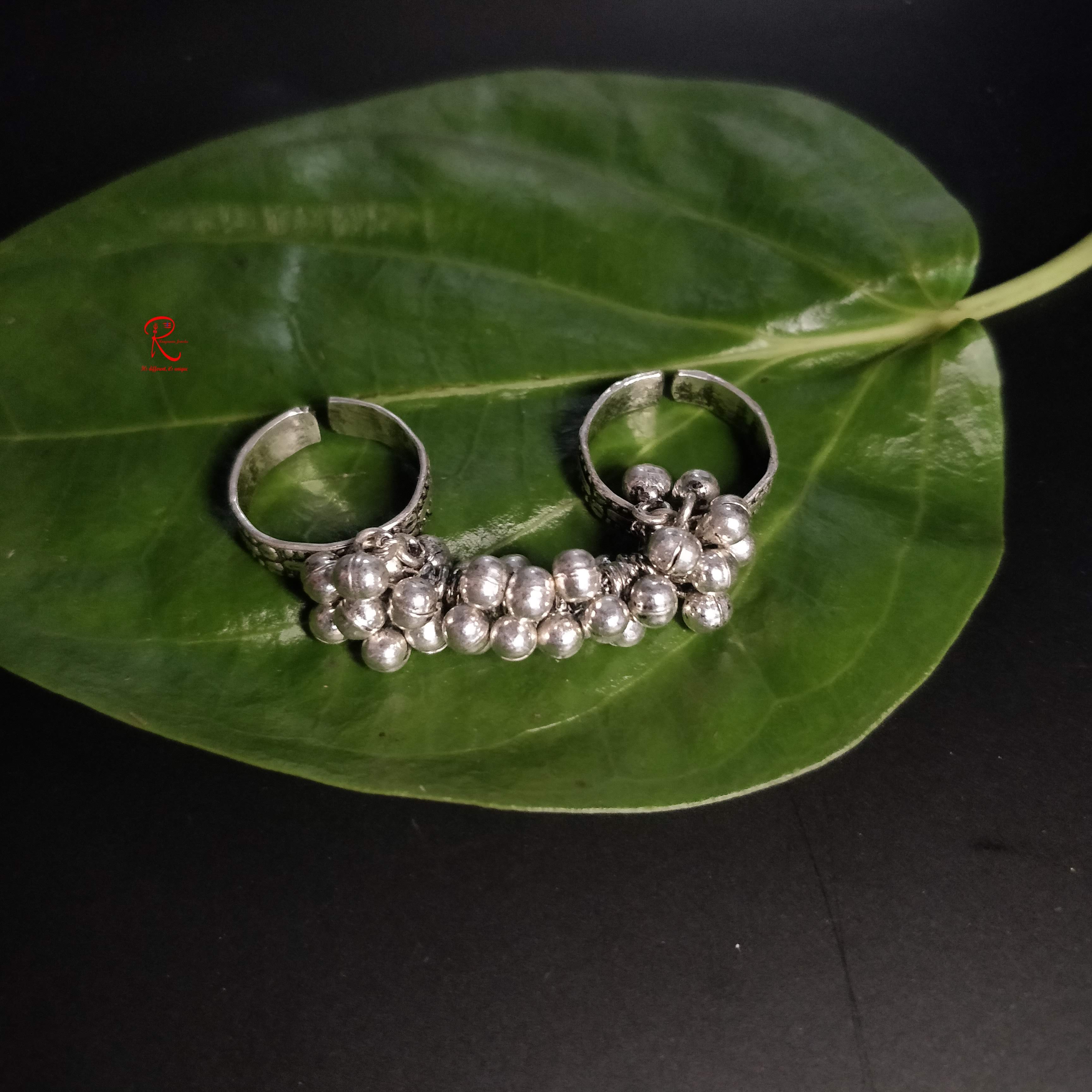 Toe ring 51