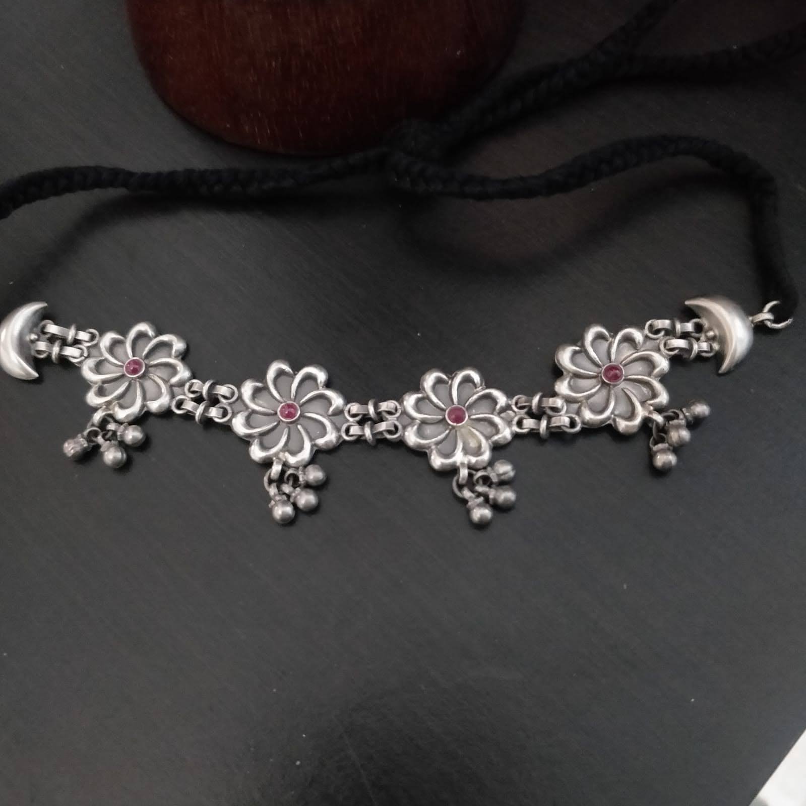 Choker 4